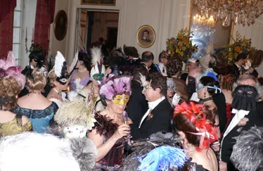 Mai 2009 : Bal des Plumes au Château de Breteuil (78)
