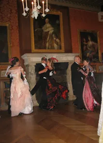 Mai 2009 : Bal des Plumes au Château de Breteuil (78)