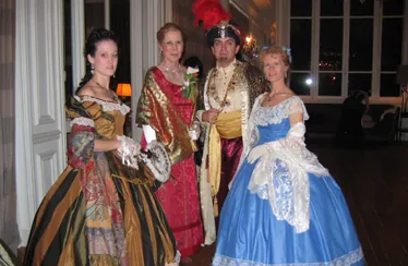 Novembre 2005 : Bal "L'impératrice Eugénie à la cour d'Egype" - Fêtes données par le Vice-roi Ismaïl Pacha pour l'inauguration du canal de Suez au Pavillon Henri IV à St Germain en Laye (78)