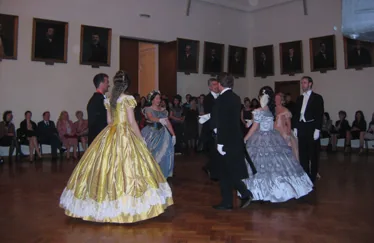 Mars 2009: Bal de la Francophonie par le Centre Culturel Français à la Mairie de IASI (Roumanie)