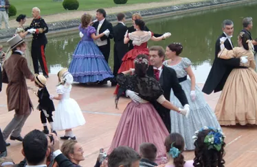 Septembre 2006 : Journée du Patrimoine au château de Breteuil Thème Second Empire : Achille Fould et le Marquis de Breteuil recoivent la famille impériale en 1856