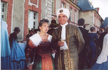 Mai 2003 : Bal de printemps "Alexandre Dumas" au château de Breteuil