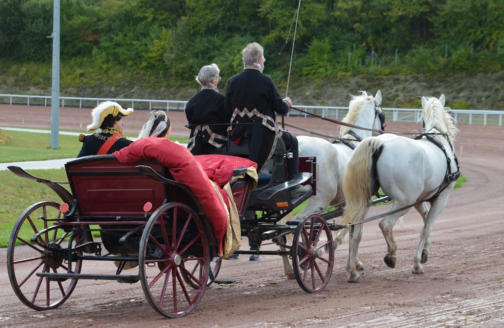 Hippodrome de Mauquenchy · galerie Carnet de Bals